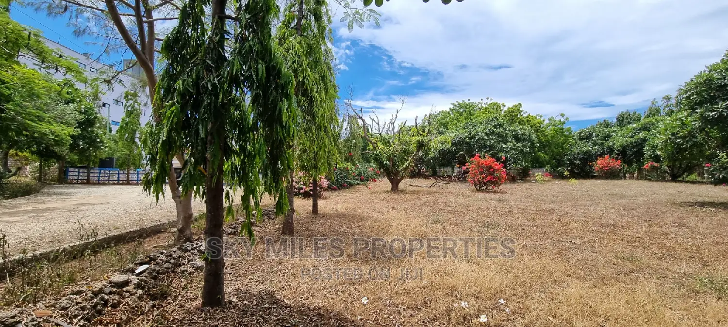 Nyali Links Road,Commercial Land on Sale.