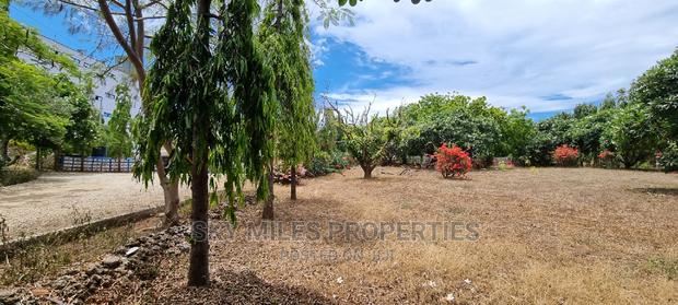 Nyali Links Road,Commercial Land on Sale. - thumbnail 2