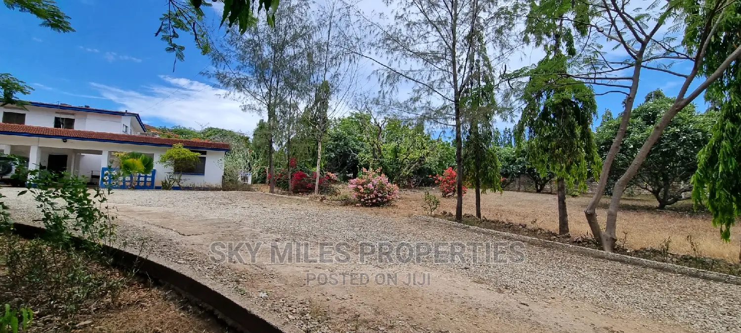 Nyali Links Road,Commercial Land on Sale.