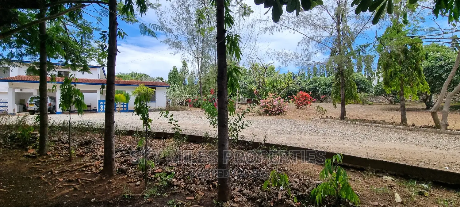 Nyali Links Road,Commercial Land on Sale.