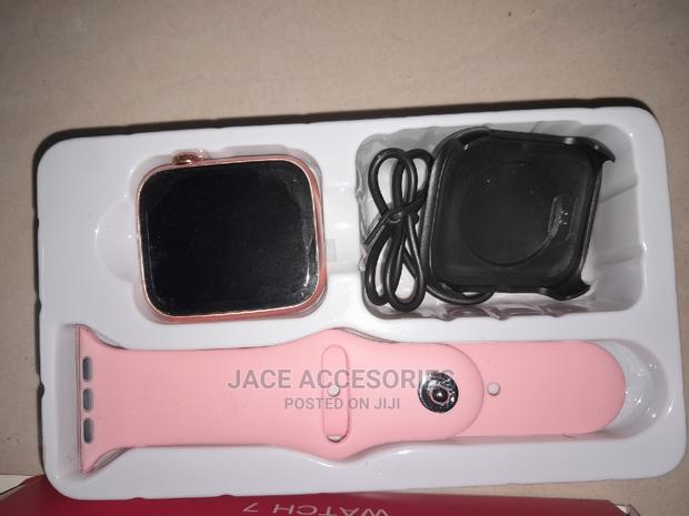 Pink I7 Smartwatch - thumbnail 2