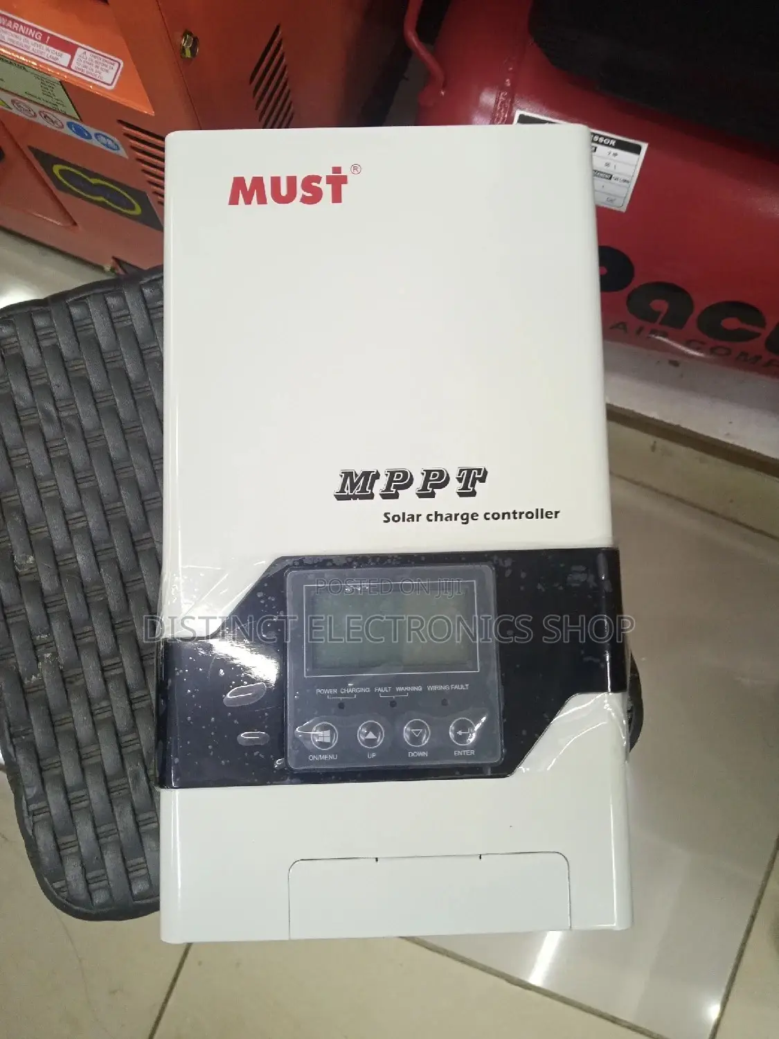 Must MPPT Solar Charge Controller