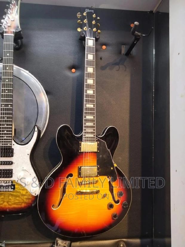 Gibson Electric Guitar - main view