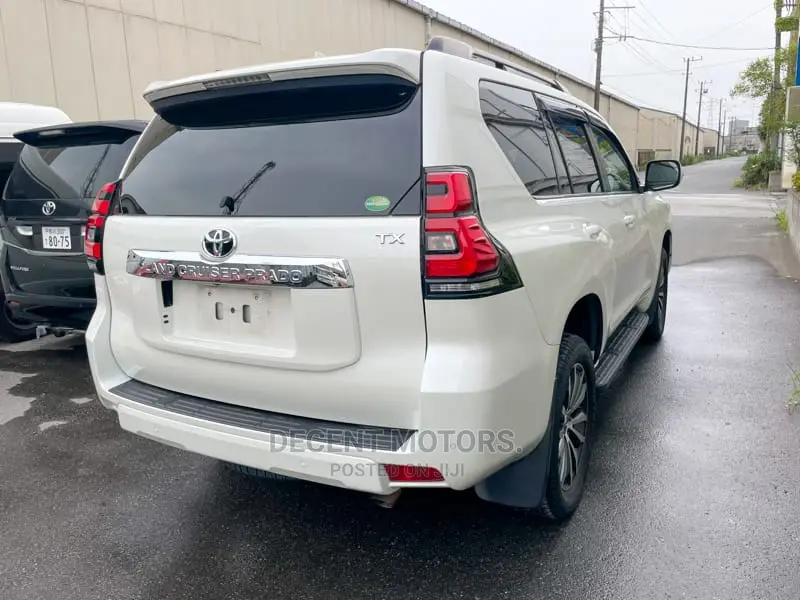 Toyota Land Cruiser Prado 3.0 190hp 2018 White
