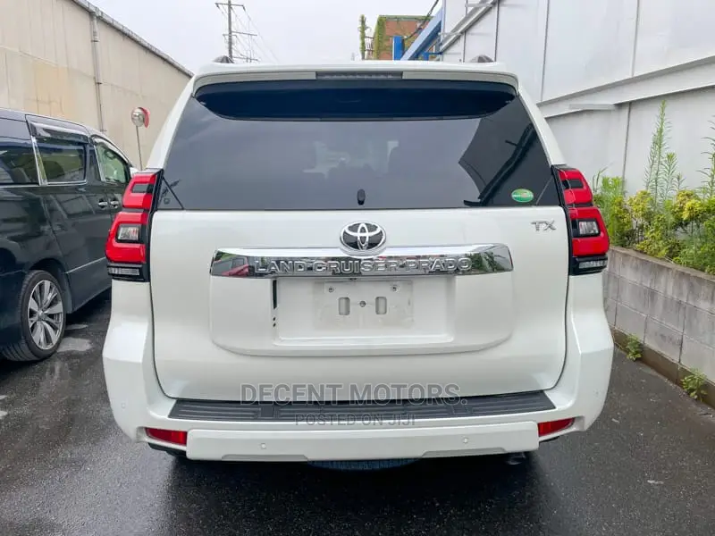 Toyota Land Cruiser Prado 3.0 190hp 2018 White