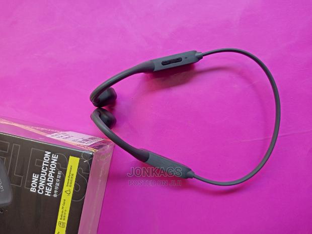 Premium Bone Conduction Headphones - thumbnail 3