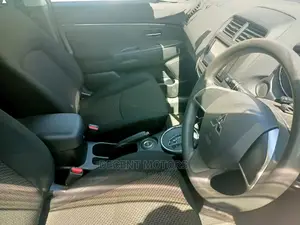 Mitsubishi RVR 2017 Silver