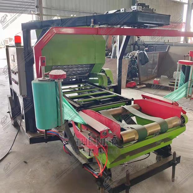 Ryegrass Crusher and Baler - main view