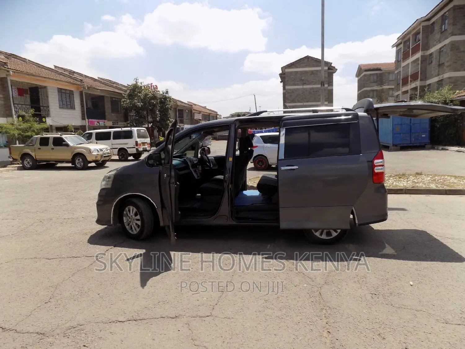 Noah 7 Seater Self Drives