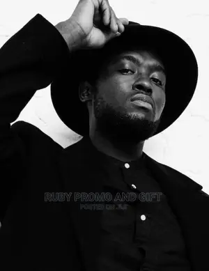 Black Bucket Hat