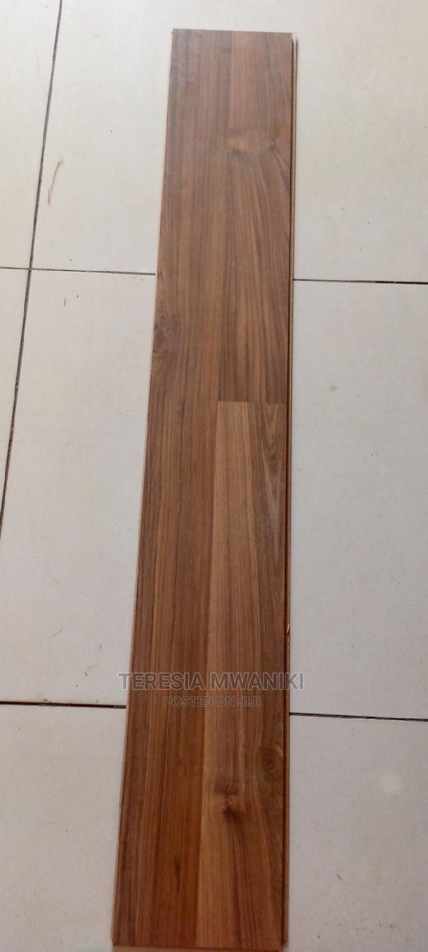 8mm Laminates Flooring - thumbnail 3