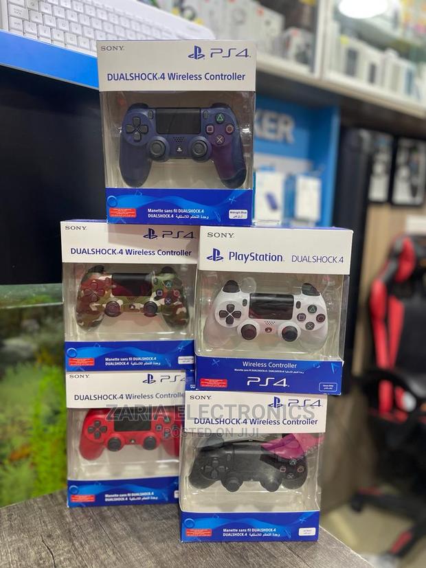 Ps4 Pad/Controller - main view