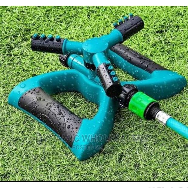 *A Brand New 3 Arm Rotating 360° Garden Sprinkler.