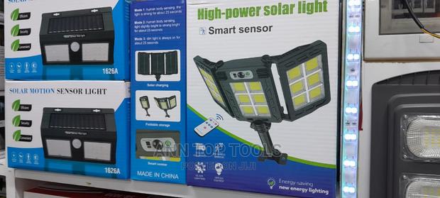 High-Power Solar Light With Smart Sensor - thumbnail 3