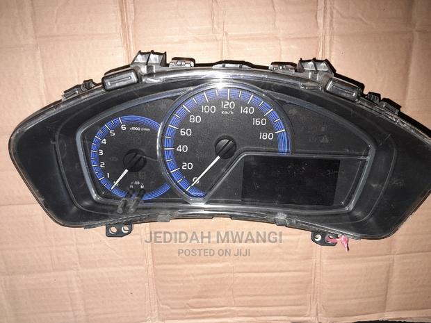 Clock Fielder Hybrid