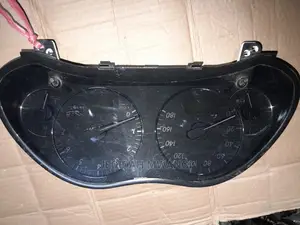 Clock Avensis