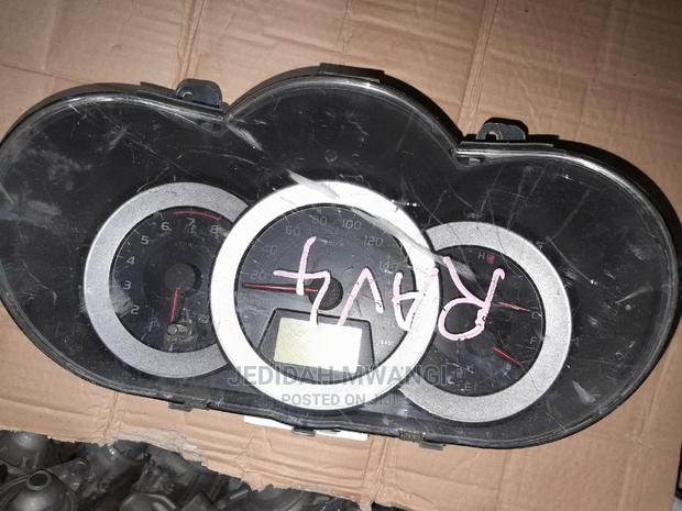 Clock Rav 4