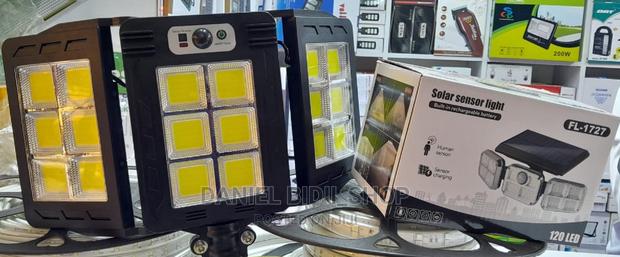 Solar Sensor Streetlight With 3bulb - thumbnail 2