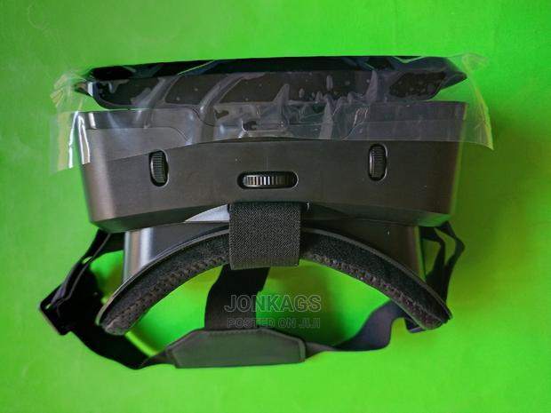 Virtual Reality Glasses for Smartphones - thumbnail 4