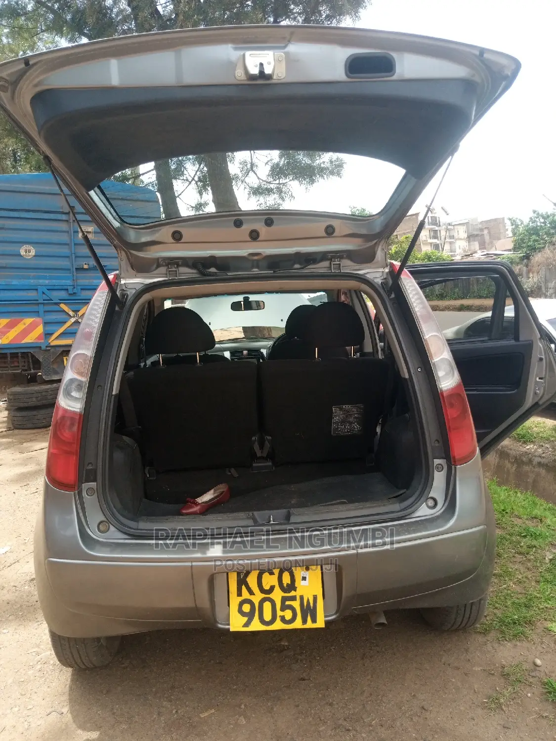 Mitsubishi Colt 2010 Silver