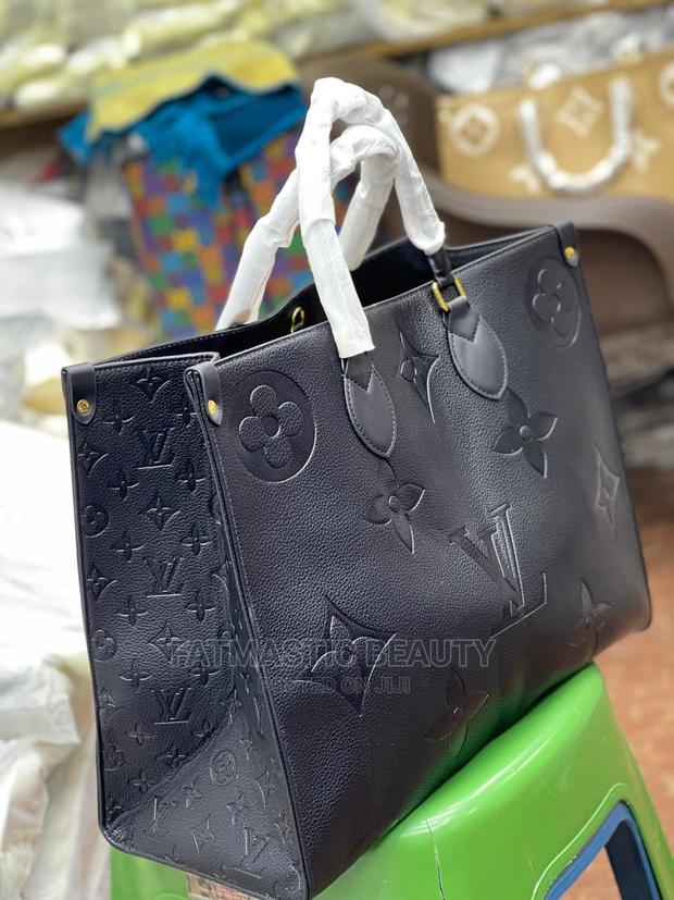 Classy LV Handbag - main view