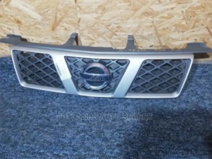 X-Trail T30 Grille