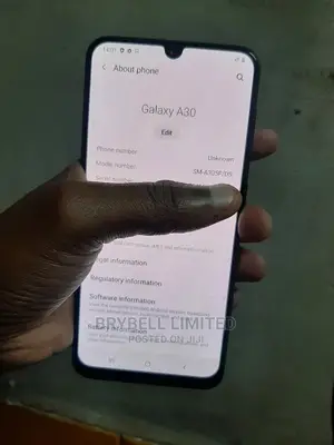 Samsung Galaxy A30 64 GB Black