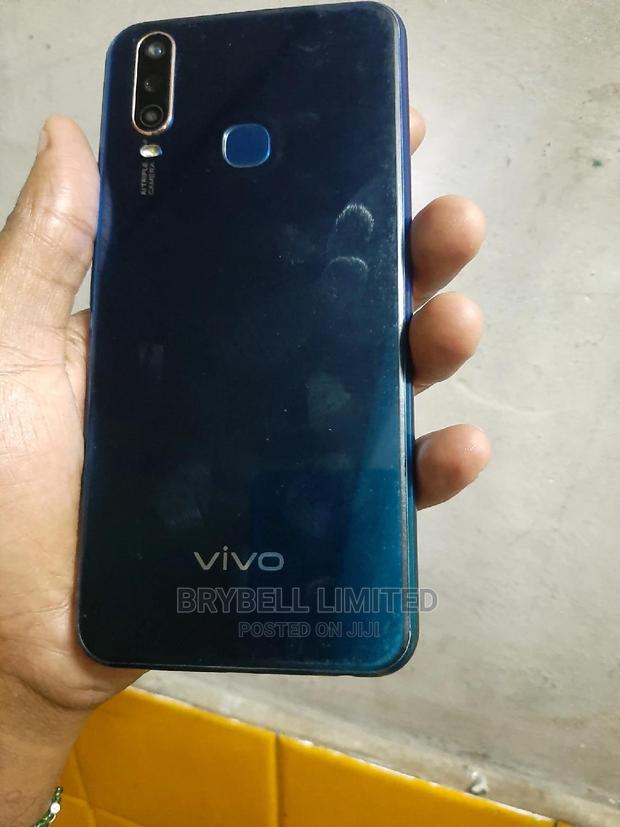 Vivo Y21 64 GB Blue - main view