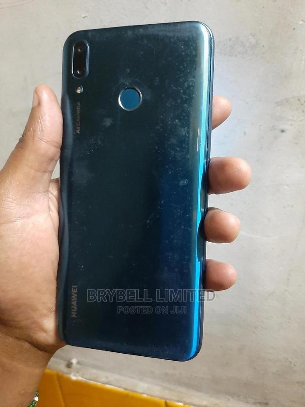 Huawei Y9 2019 64 GB Blue - main view