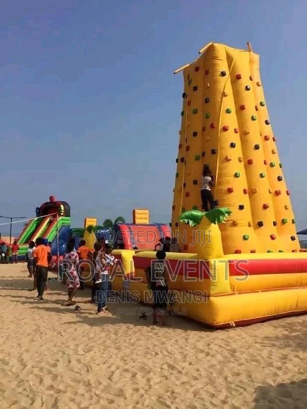 Bouncing Castles for Hire - thumbnail 4