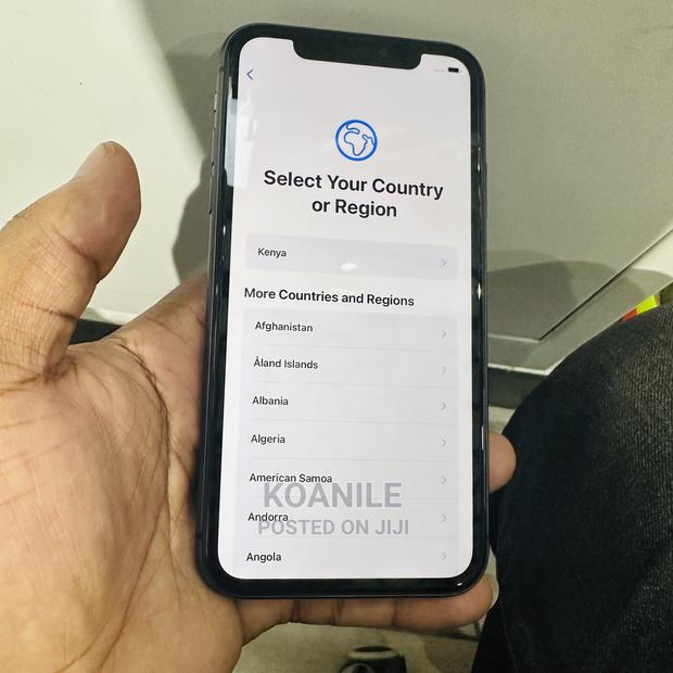 Apple iPhone 11 64 GB Gray - thumbnail 3