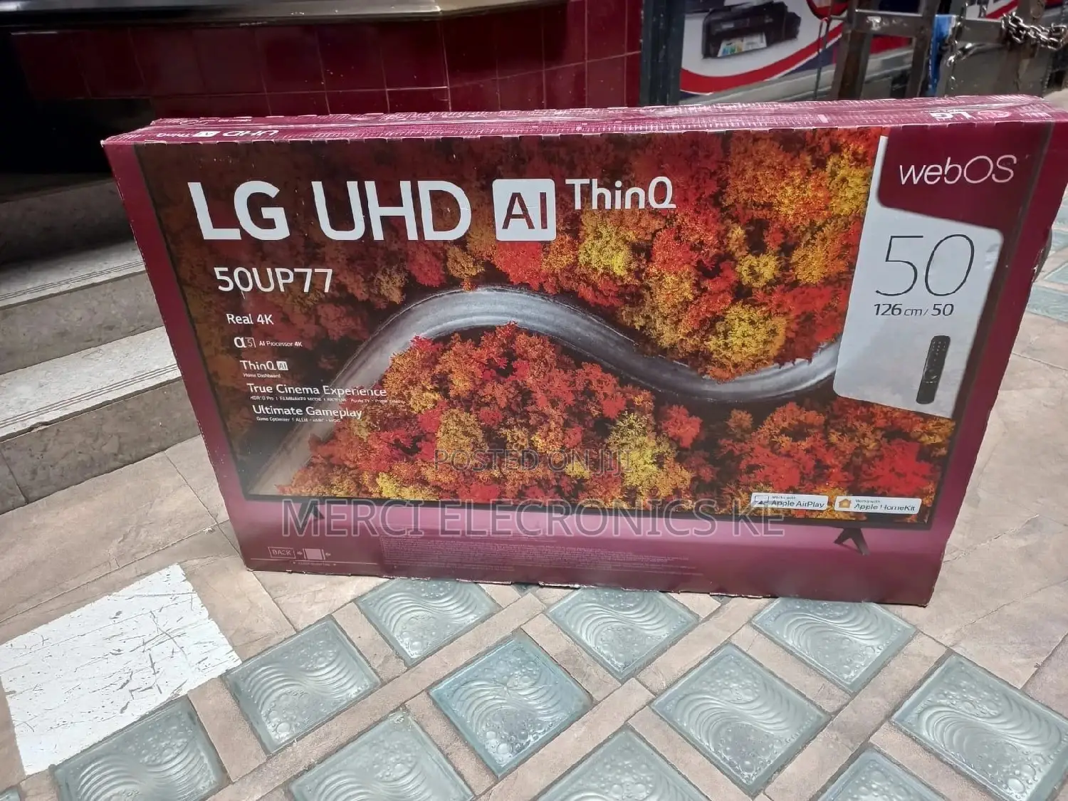 LG Uhd Up77 50” Smart TV