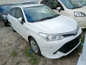 Toyota Corolla Fielder 2016 White