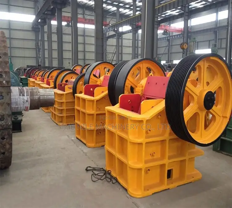 Jaw Crusher for Crushing Rocks and Ores
