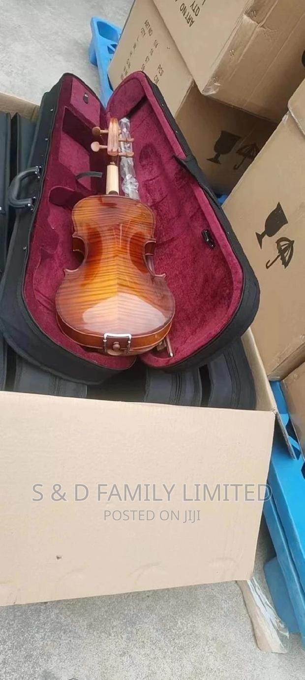 4/4 Violin - thumbnail 3