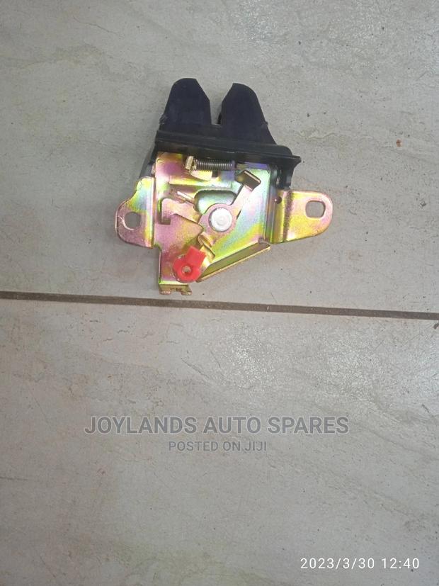 AE 100 Boot Lock