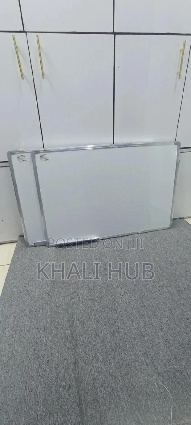 Whiteboard' 90 by 60. - main view