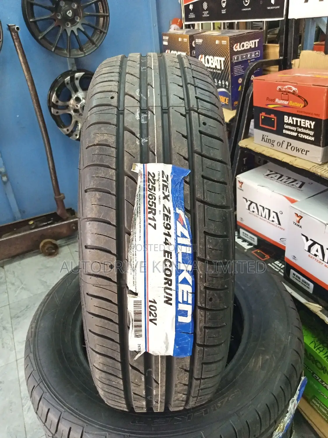 225/65r17 Falken Tyre