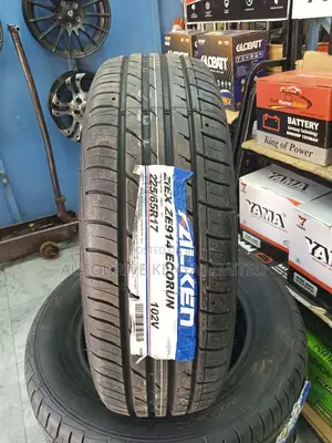 225/65r17 Falken Tyre
