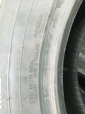 225/65r17 Falken Tyre