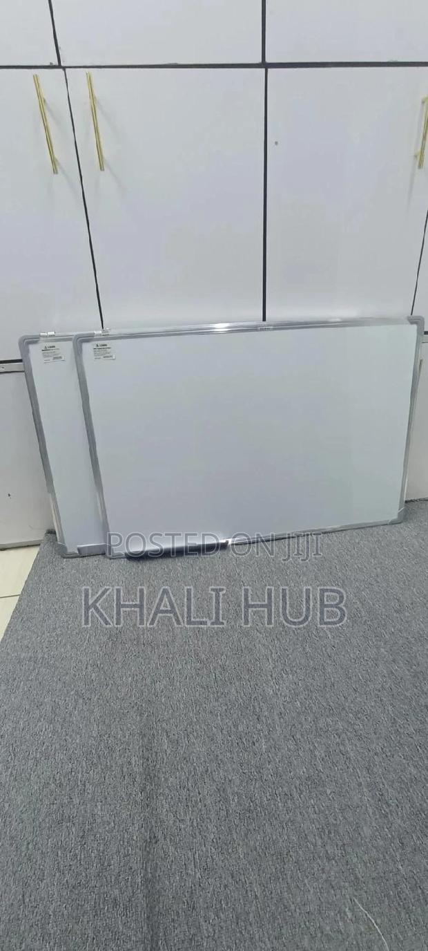 -Whiteboard- 90 by 60cm - main view