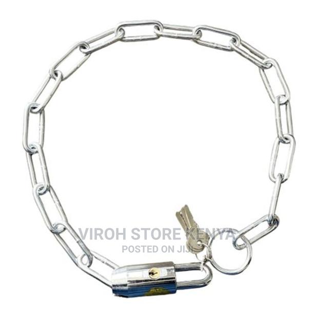 Generic Chain Lock With Three Keys - main view