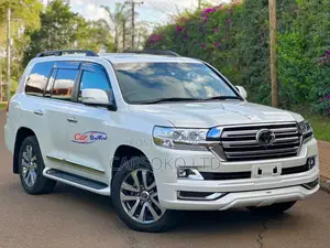 Toyota Land Cruiser 4.5 V8 VXR 2016 White