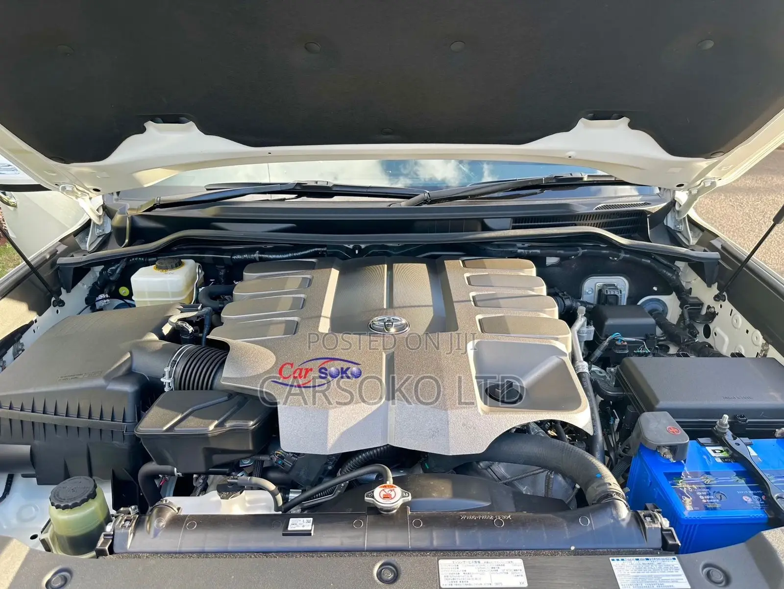 Toyota Land Cruiser 4.5 V8 VXR 2016 White