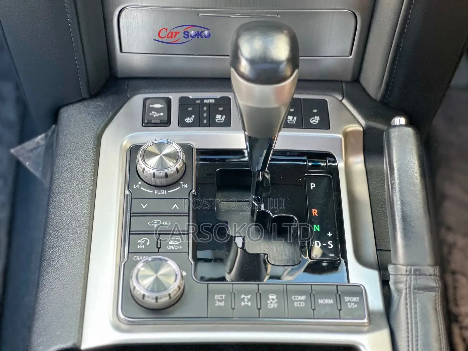 Toyota Land Cruiser 4.5 V8 VXR 2016 White