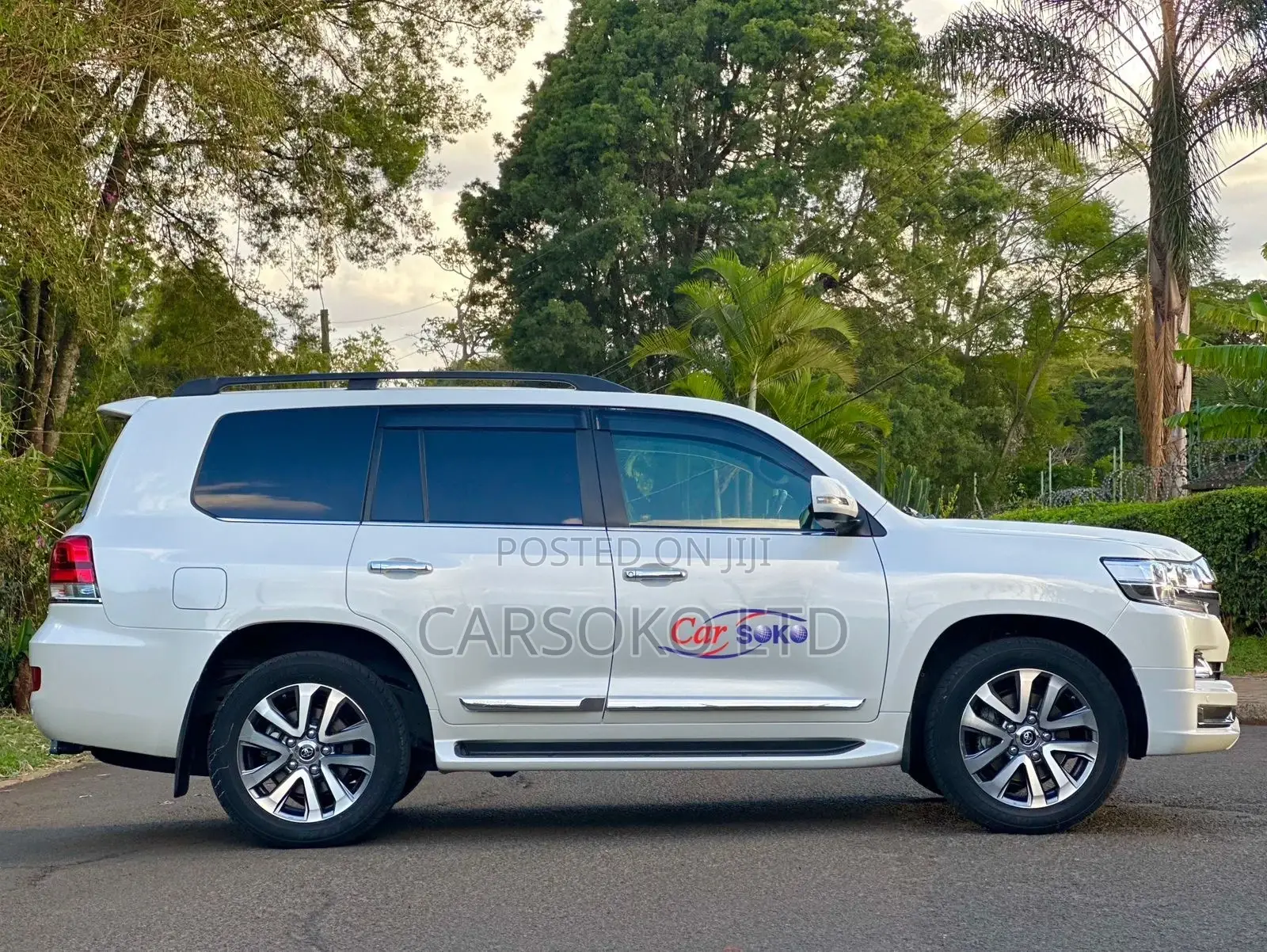 Toyota Land Cruiser 4.5 V8 VXR 2016 White