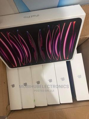 New Apple iPad Pro 12.9 (2022) 2 TB Silver - main view