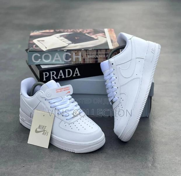 Nike (Maziwa) Size 36-45