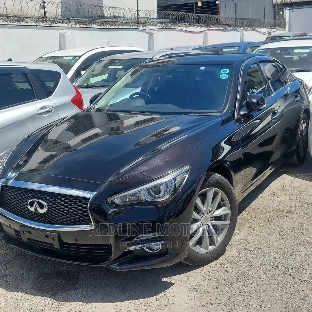 Nissan Skyline 2016 Black