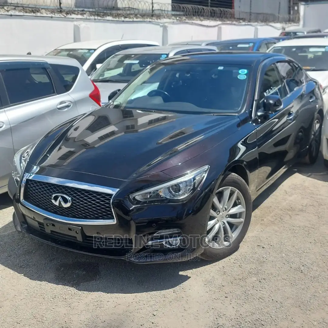 Nissan Skyline 2016 Black
